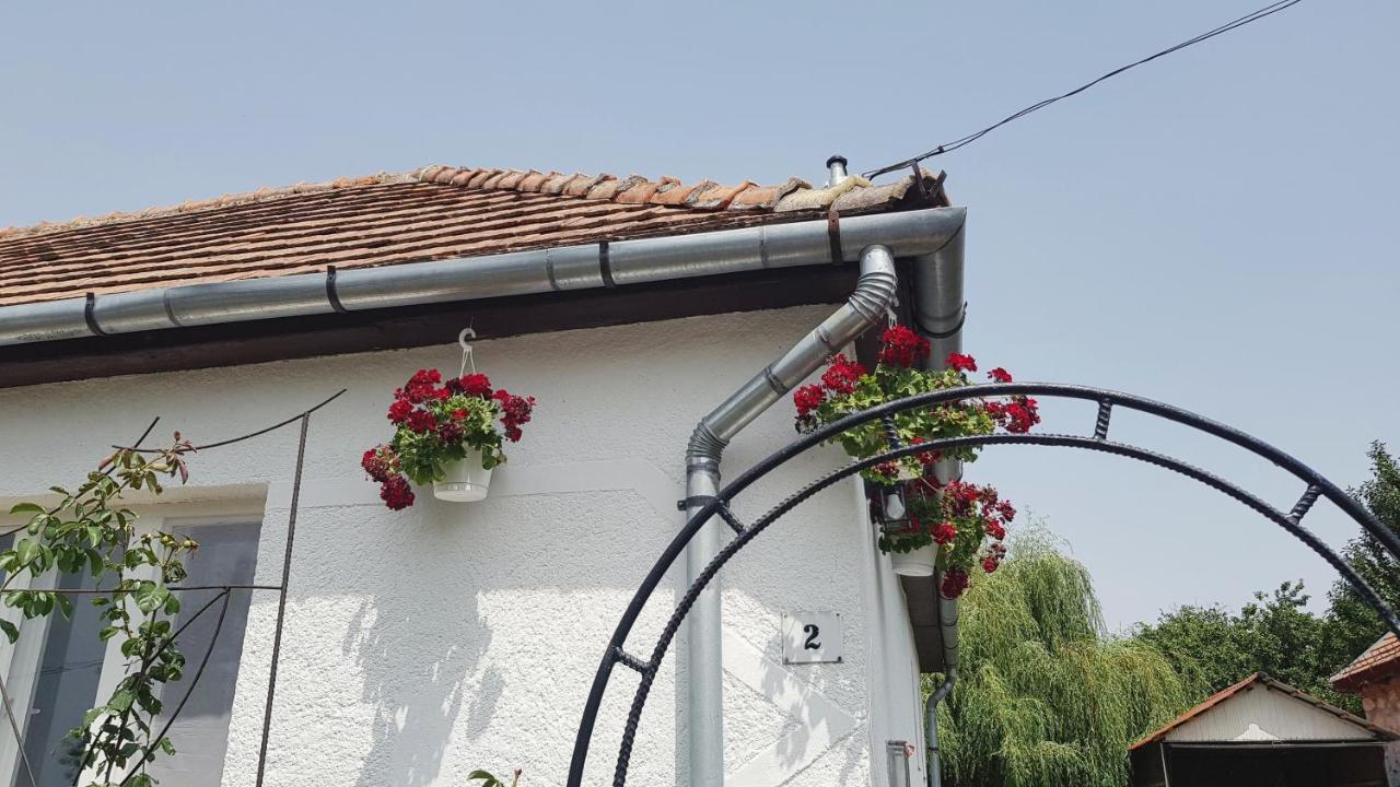 Tepke Guesthouse Garab Exterior photo