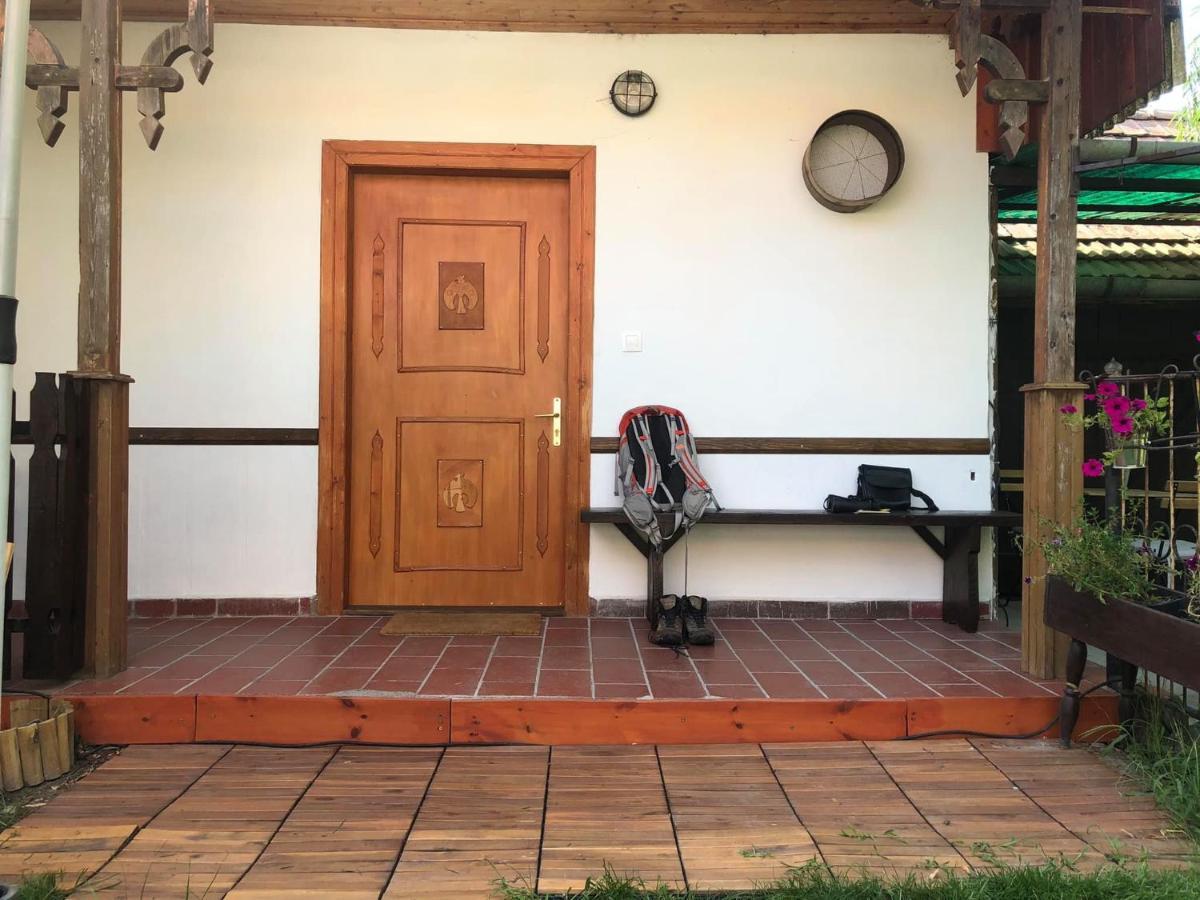 Tepke Guesthouse Garab Exterior photo